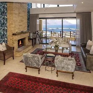 Mariner & 4* Simon's Town